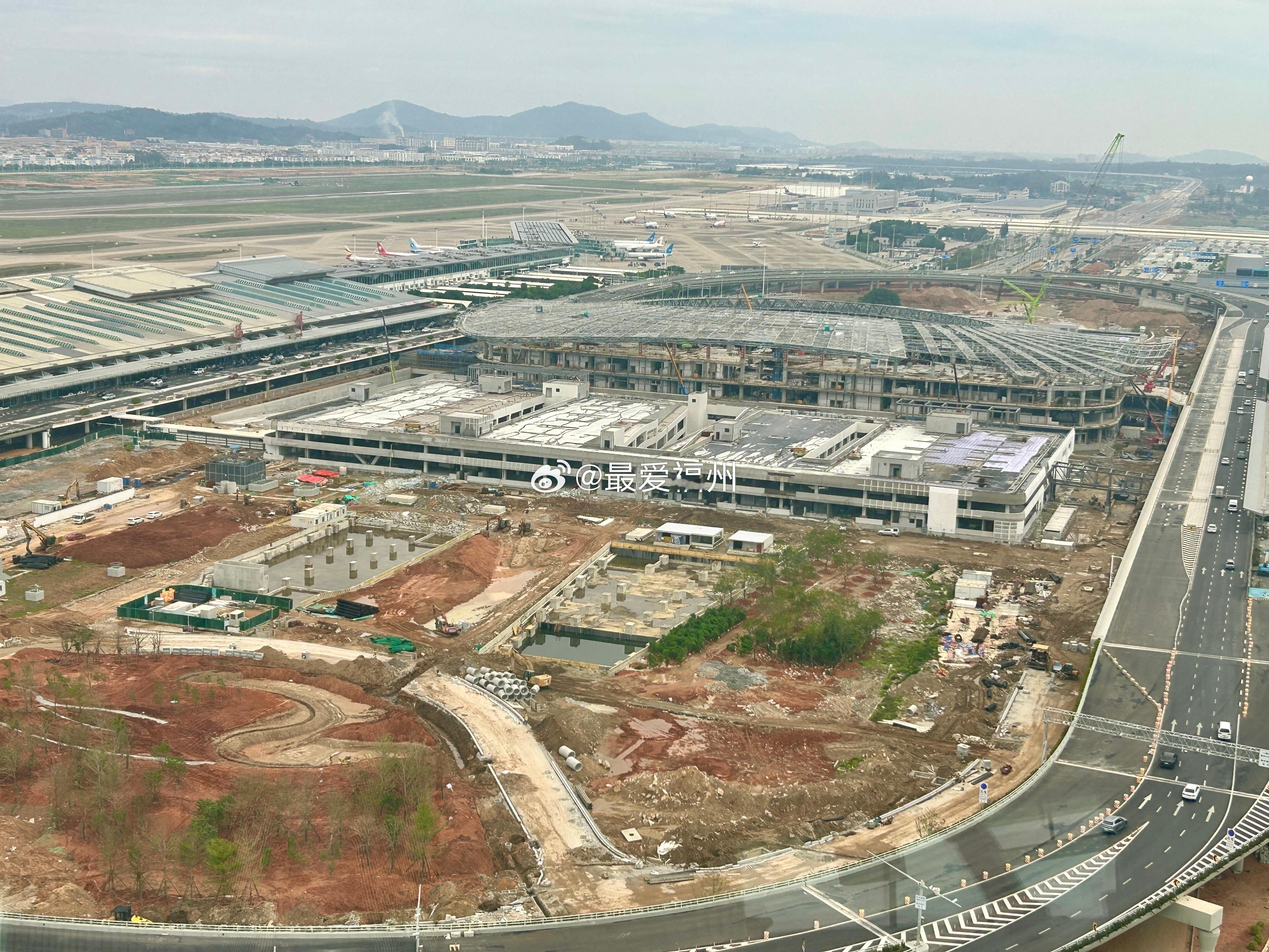 福州机场二期航站楼、GTC今日实拍 GTC的屋顶弧度看着非常有型 