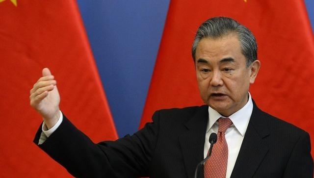 最后48小时，特朗普政府终于批准，王毅告诉全球，给中美交情定调。王毅外长亲自为中