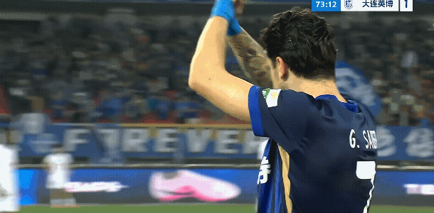 绍尔复出帮助武汉三镇暂时4：1领先大连英博，看来绍尔对于武汉三镇作用是非常大的，