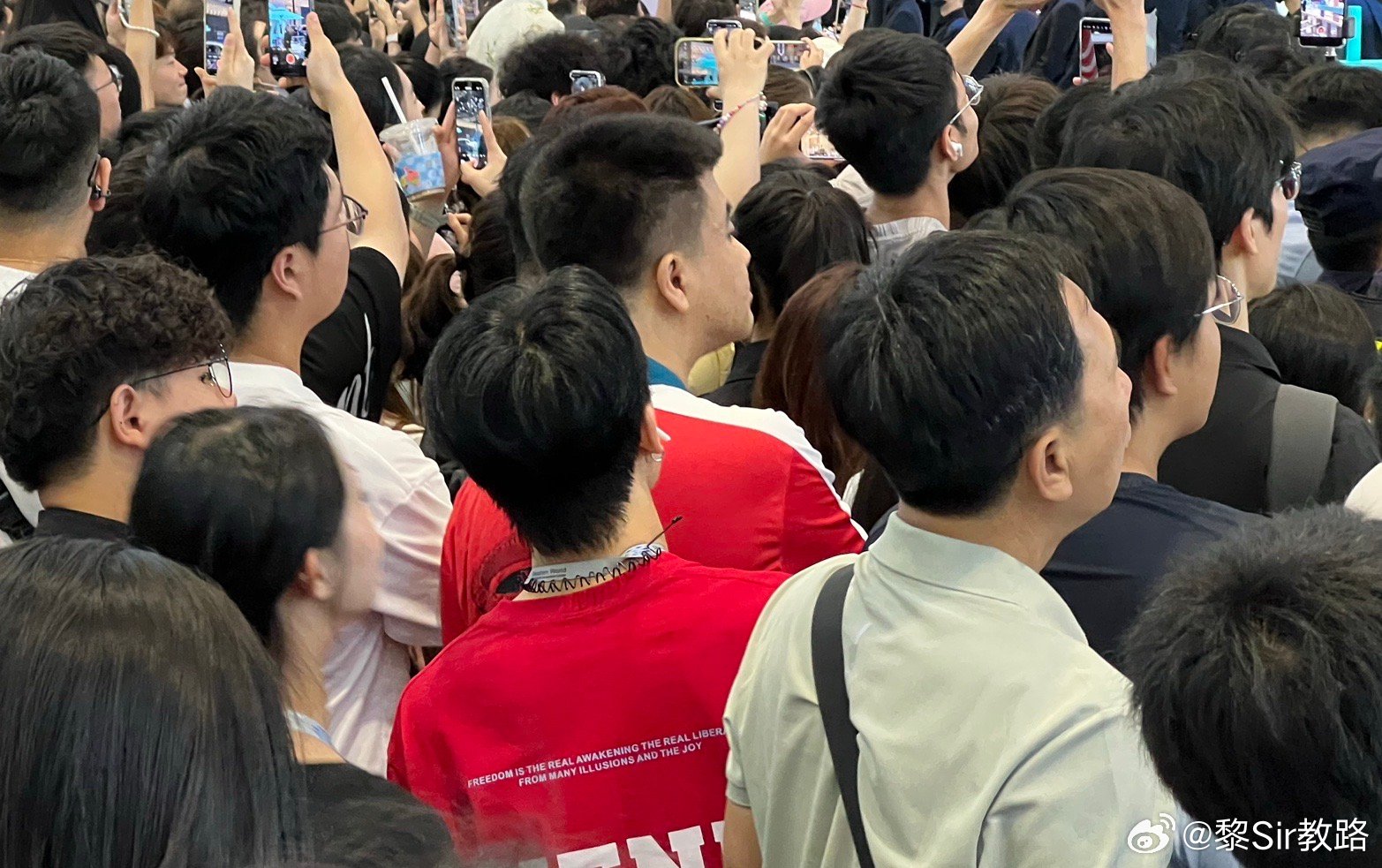 人云亦云大v聊车 ​​​
