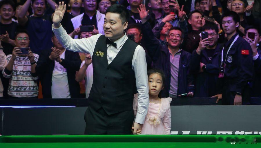 国锦赛11月2日在南京开杆，丁俊晖要卫冕成功很难，希望他走得更远一点。本赛季已经