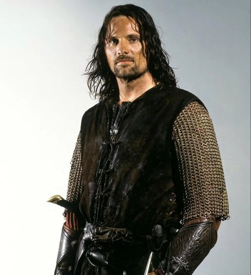 维果·莫滕森已经确定不会回归《指环王：猎捕咕噜》。而新的阿拉贡饰演者也正在选择中