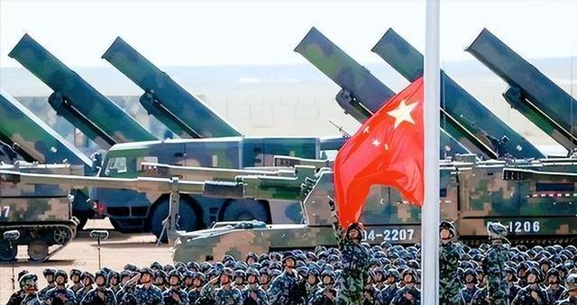 中国目前的兵力能否与美国抗衡？这么说吧，中国现在的实力别说抗衡了，都能把美国按在