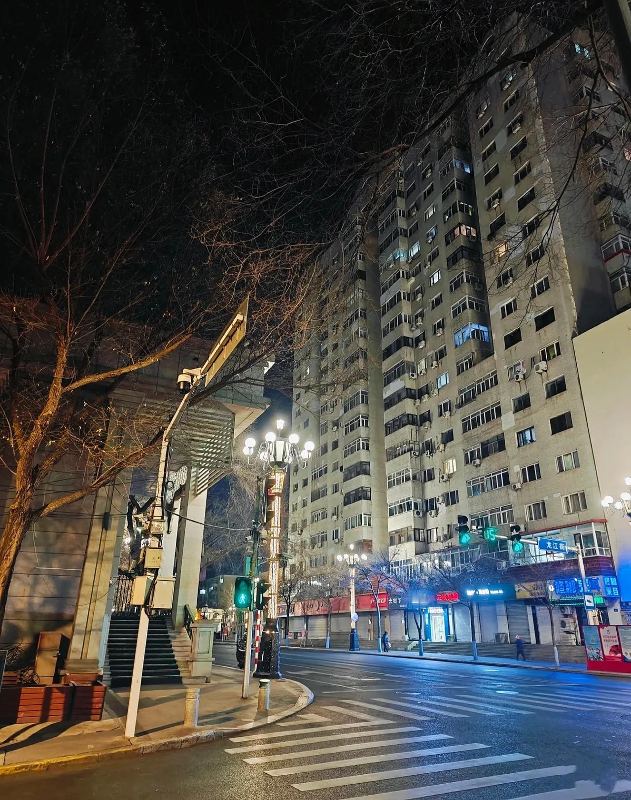 注意了！
从今天开始，
各地将进入长达12天左右的大
寒潮时期，今天是农历十一月