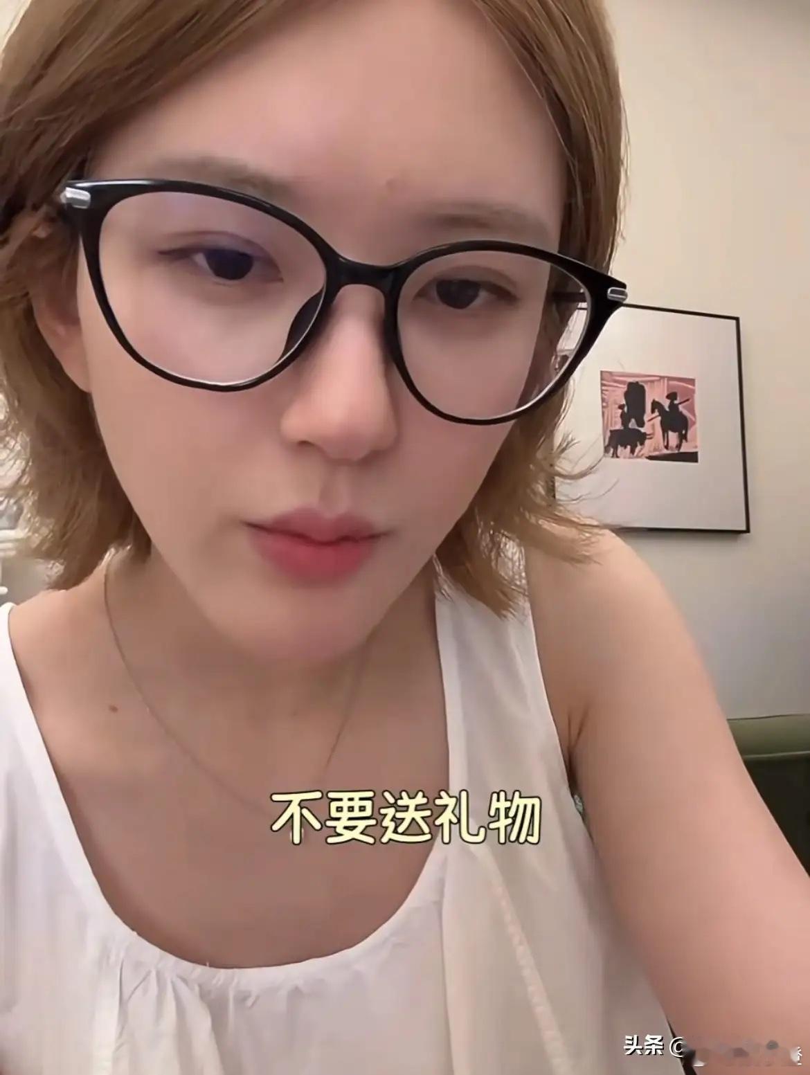 有人讲赵露思有点像女版李明德呢！不过在我眼里，他们既有相似之处，又各有不同，而且