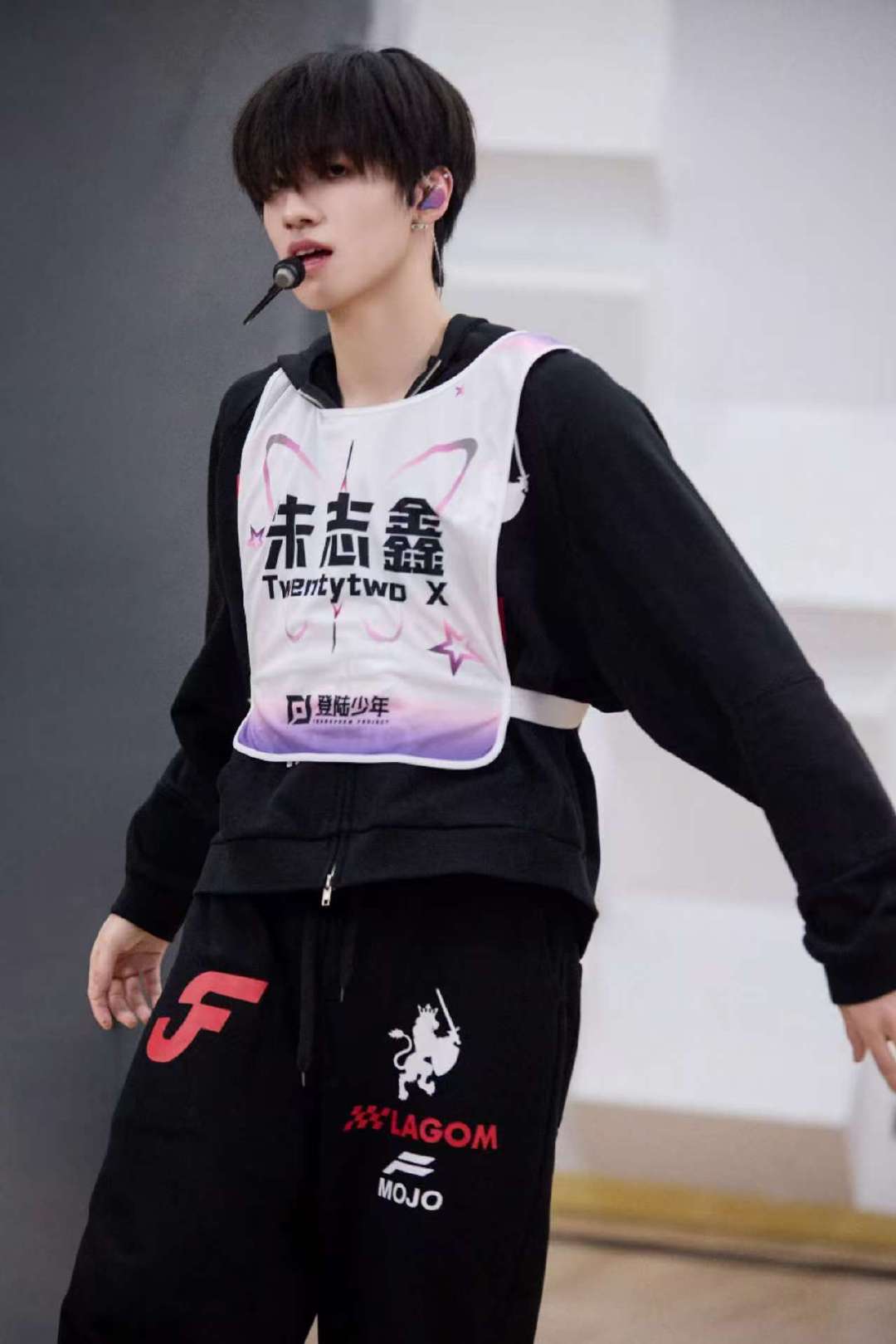 朱志鑫演唱会彩排照 朱志鑫彩排花絮照 朱志鑫演唱会彩排照来啦 