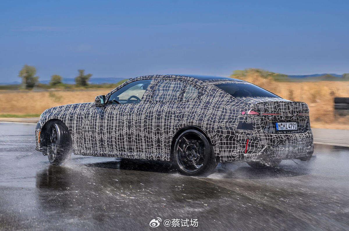 宝马新一代M350，预告M350 xDrive，替代原M340i，第8代唯一6缸