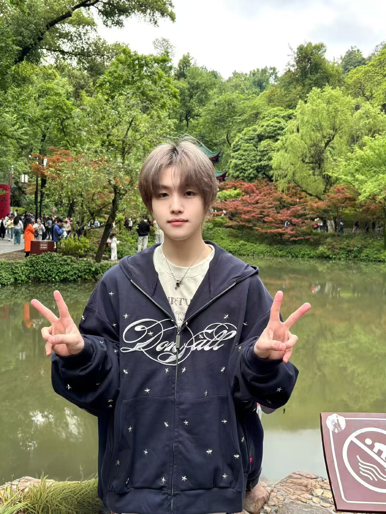 AG司马光用rap征服选手PEL搞什么第二季 赛场操作秀翻对手舞台说唱征服全场，