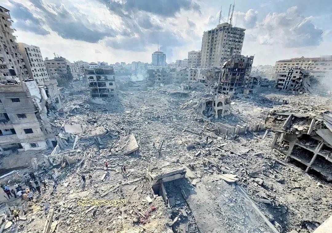 加沙岂能比作“拆迁工地”？
在飞往中东的“空军一号”上，随行记者问特朗普，什么时