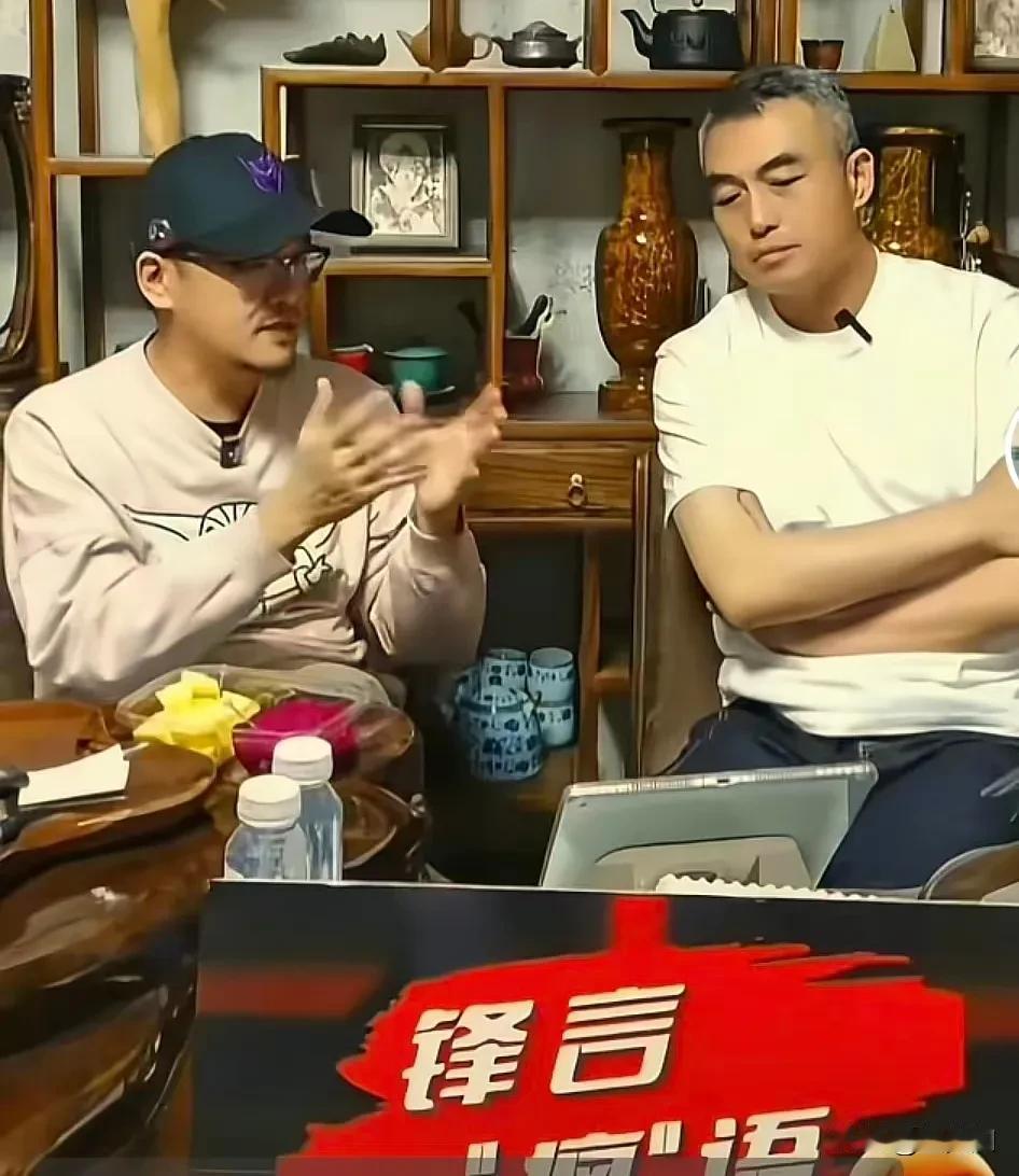 古德温为什么离开山西队？杨毅跟侯向锋说出了其中的内幕。古德温的经纪人有个特点，就