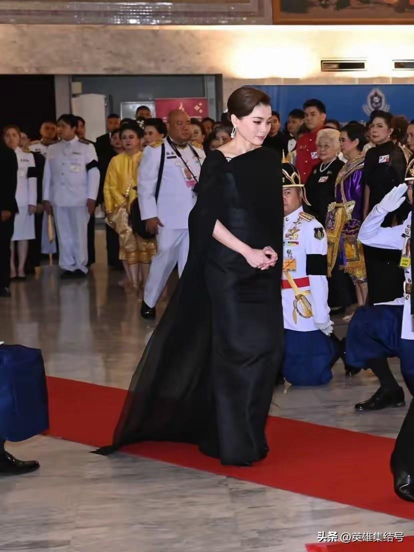 泰国国王现在去哪都带着苏提达王后，太浪漫泰王后 苏提达