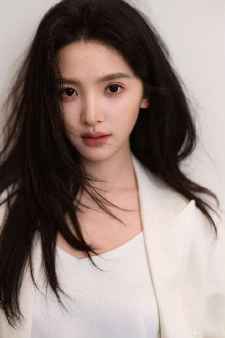 章若楠不需要美颜 姐姐又美出新高度！昨晚直播状态太好啦！姐姐后面也要多多更新呀！