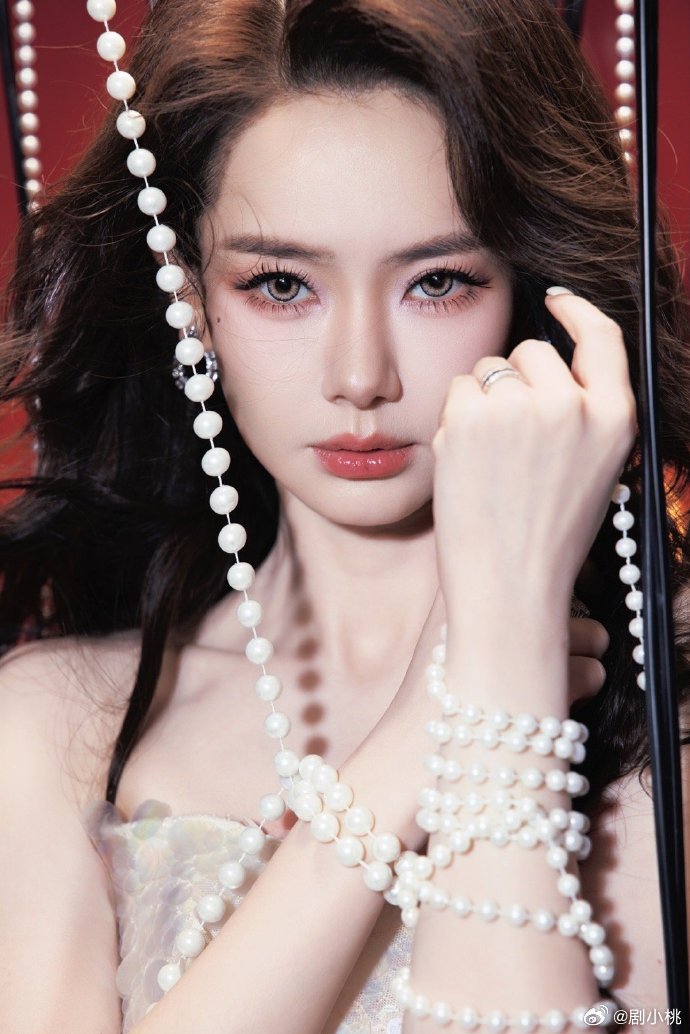 戚薇活的好通透跟随自己的内心勇敢地走下去，也会得到更好的回报！有这样的想法也是让