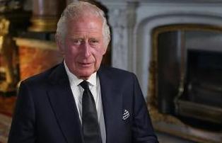 昨天英国白金汉宫官宣了一个大消息，英国国王查尔斯三世要带着王后卡米拉，去美国进行