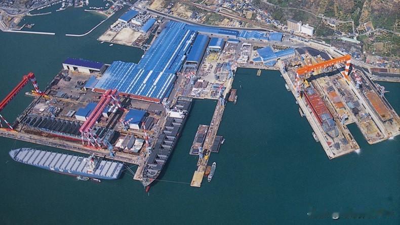 日本造船业断崖下滑，军国主义道路终酿苦果
 
　　日本造船行业出现断崖式下滑。2