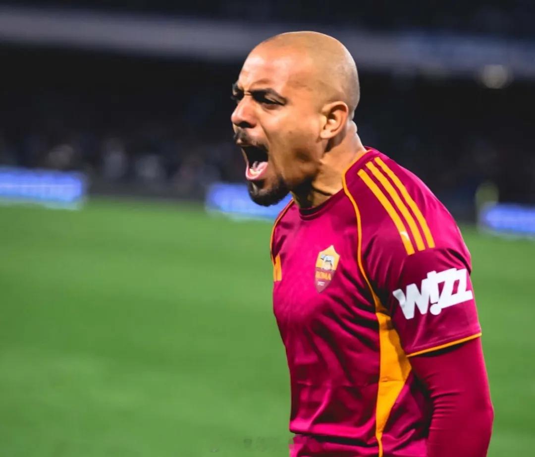 罗马诺发推：罗马预计将买断马伦。维拉将收到2500万欧元的买断费，另有200万欧