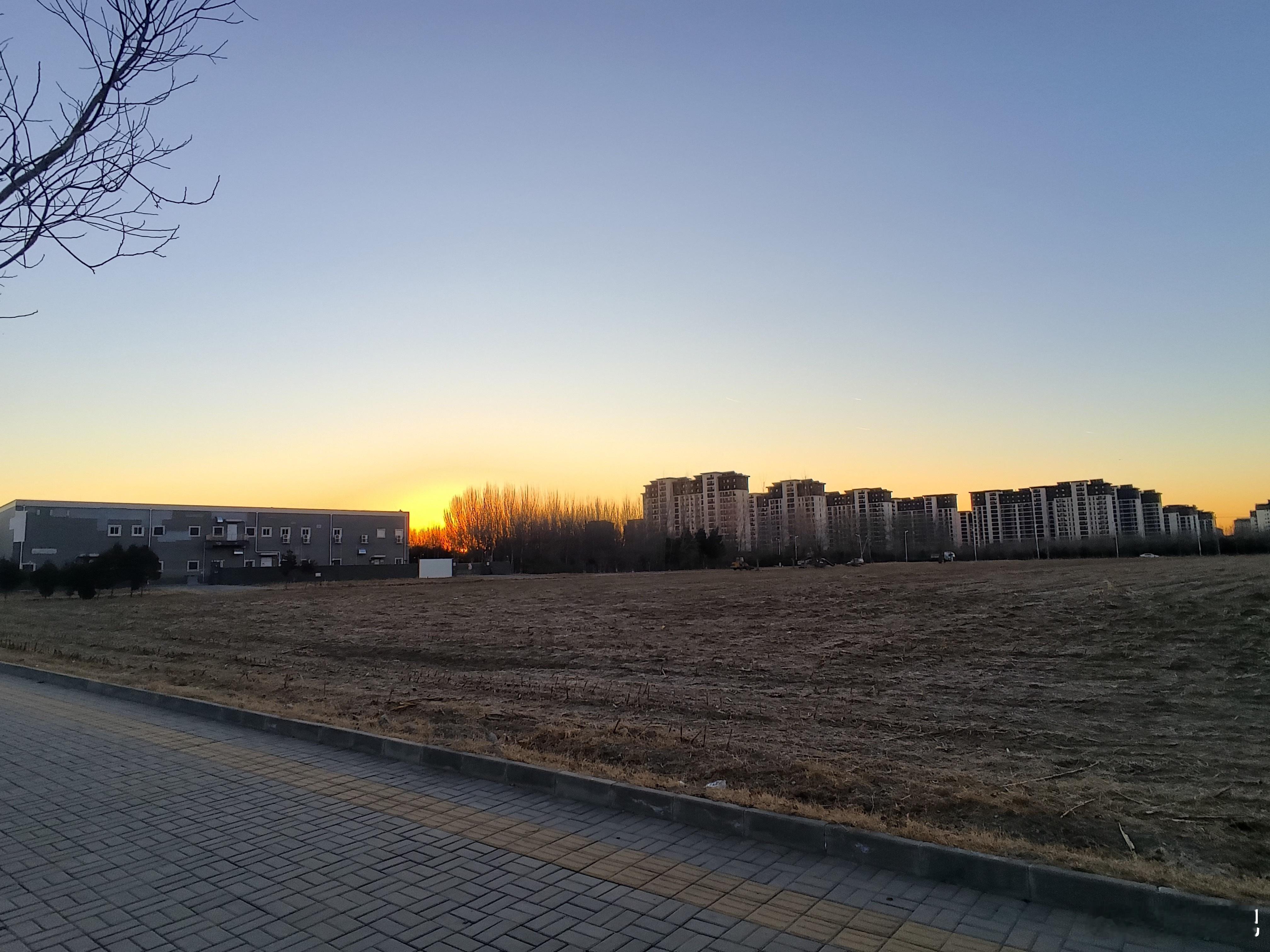 上午好，因为不早了，帅比们--以上问候来自Livis 