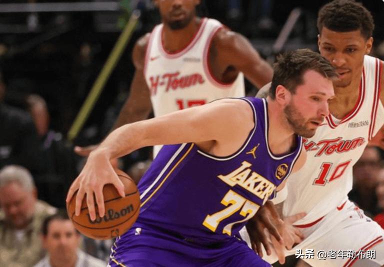 东契奇本赛季12次单场40+继续联盟第一，爱德华兹10次第二

3月19日消息，