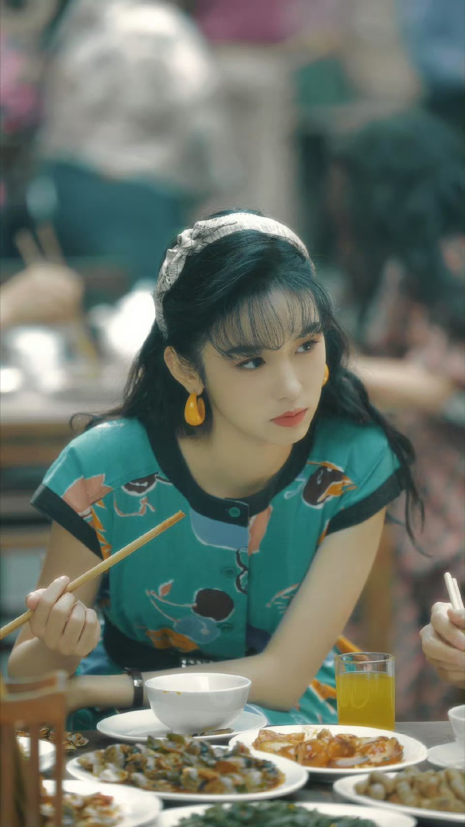 周也夏晓兰六边形战士比周也更抽象的是夏晓兰周也饰演的夏晓兰简直是六边形战士！又会