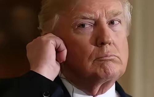 特朗普太直了，直得你都有点不好意思说他坏，当主持人质问：“你怎么能信中国这种坏人