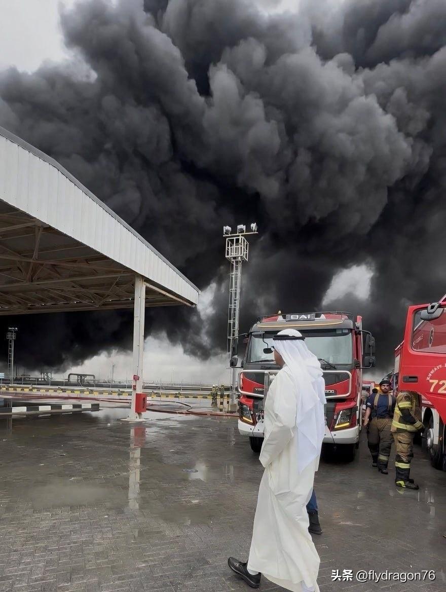 🇮🇷伊朗的无人机抵达科威特机场……