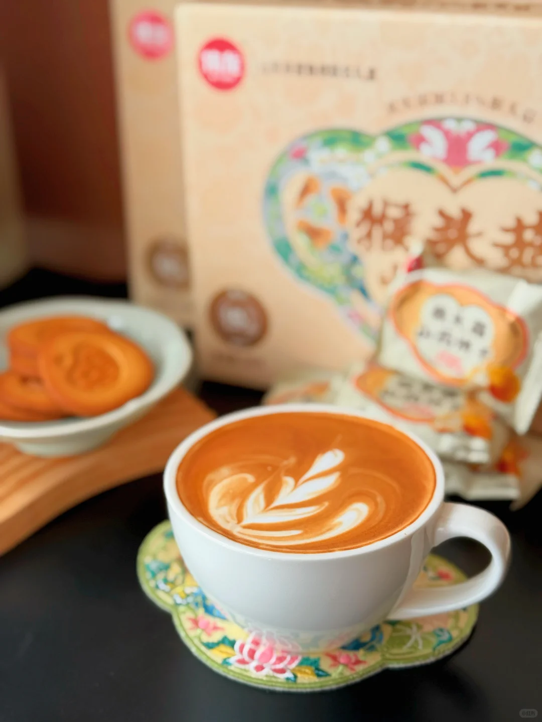 伟龙猴头菇饼干的麦香在唇齿间酝酿健康滋味～配上一杯拿铁 真实添加3.8...