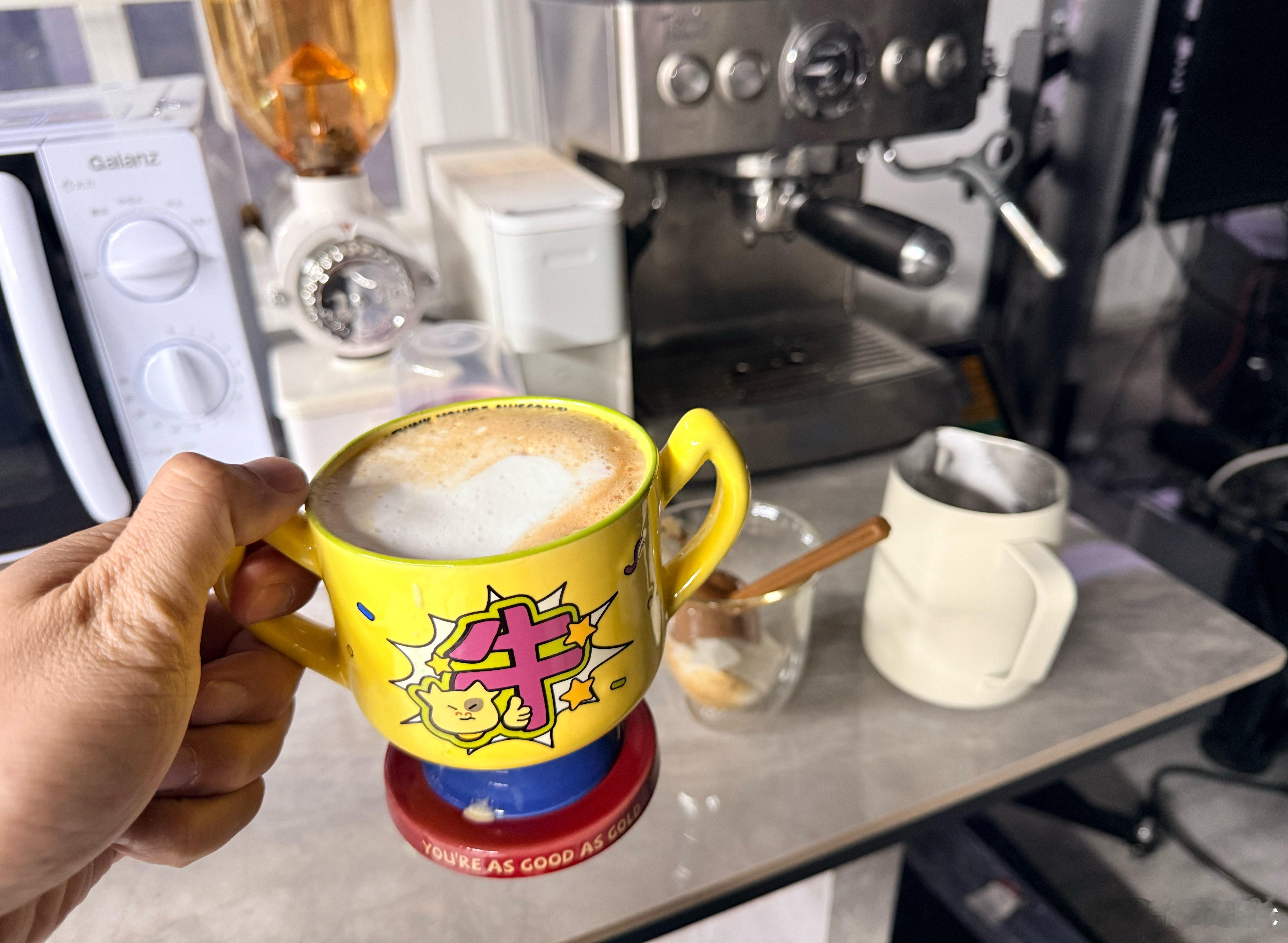 自制牛杯咖啡，拉了一坨大的