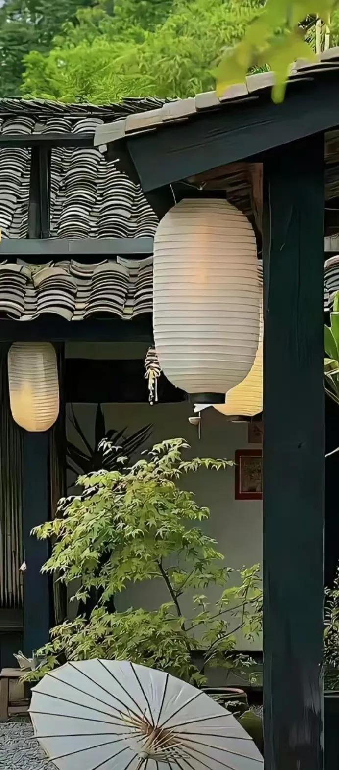 现在很多雇主找保姆的要求越来越高了，保姆要认识到自身的不足，努力提升自己。
现在