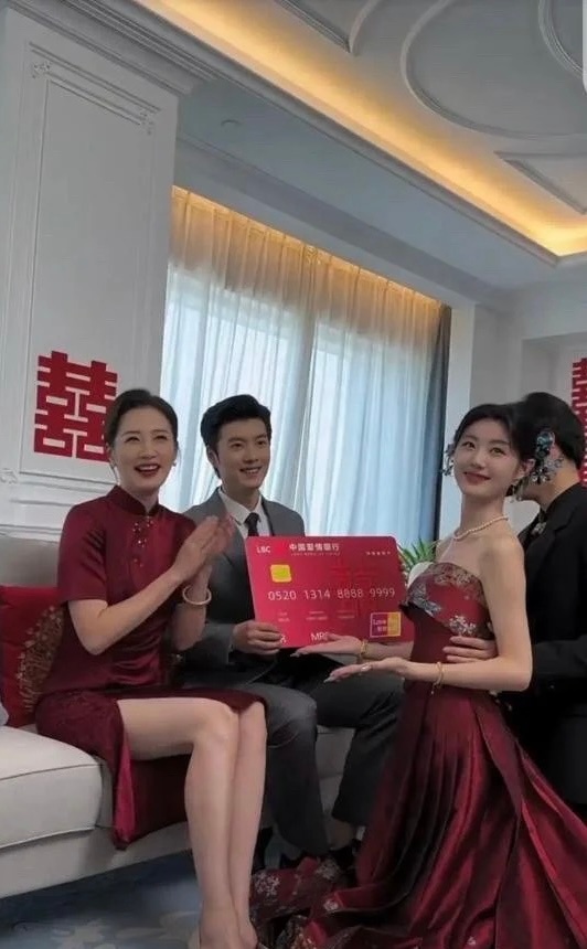 这丈母娘，有点东西，儿媳妇显得黯然失色了！ 