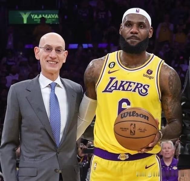 萧华亲自催更：老詹你快点决定，全联盟赛程都等你一人！

NBA总裁萧华今天公开“