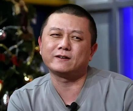 突然发现解放台湾省的建议，王朔的思路太妙了，他曾说收复台湾不需要打仗，先宣布台湾
