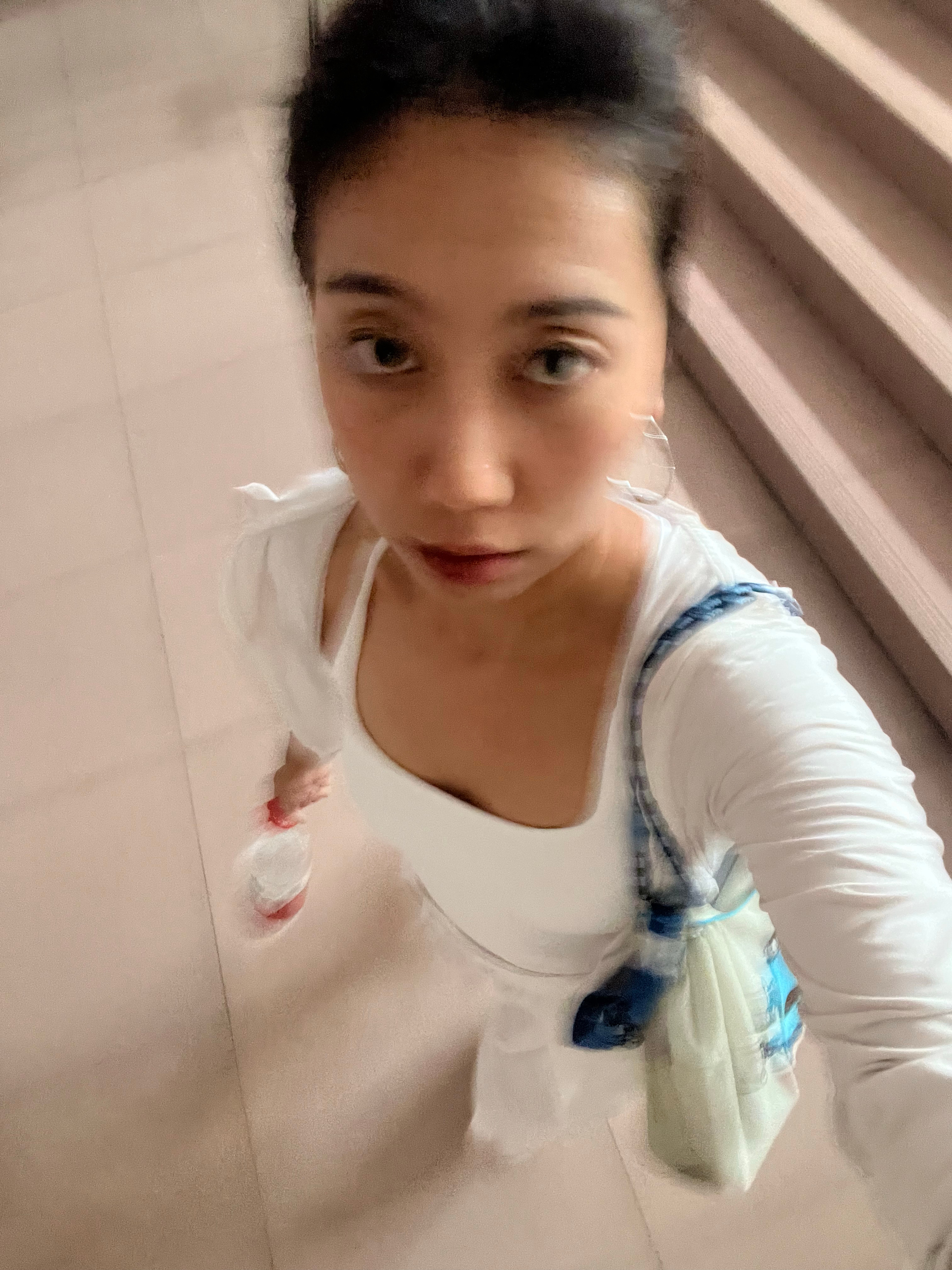 miootd 看黑眼圈 连续2天6.起来 然后就是简单的打个分搞了整整2天多每天