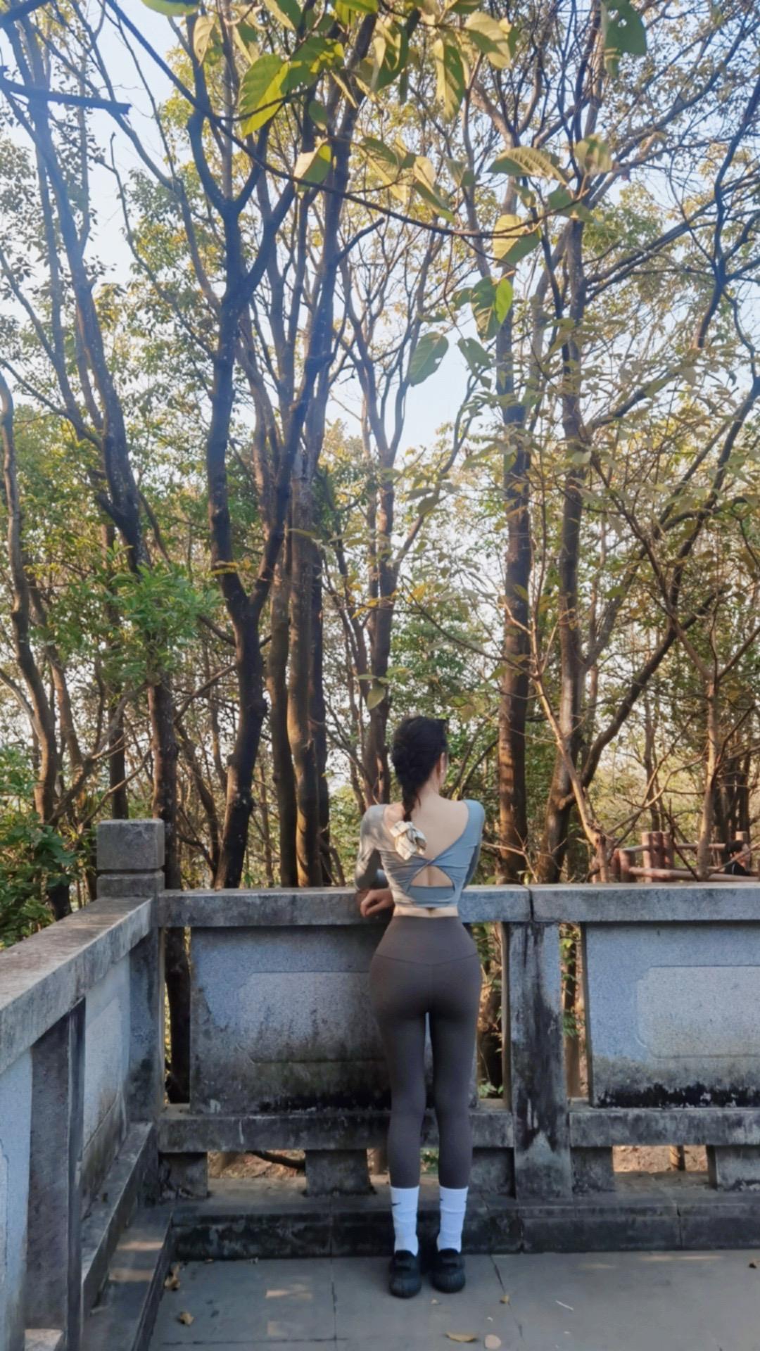 周末最快乐🎉🎉。记得在属于自己的频道里 闪闪发光啊💖✨✌️
