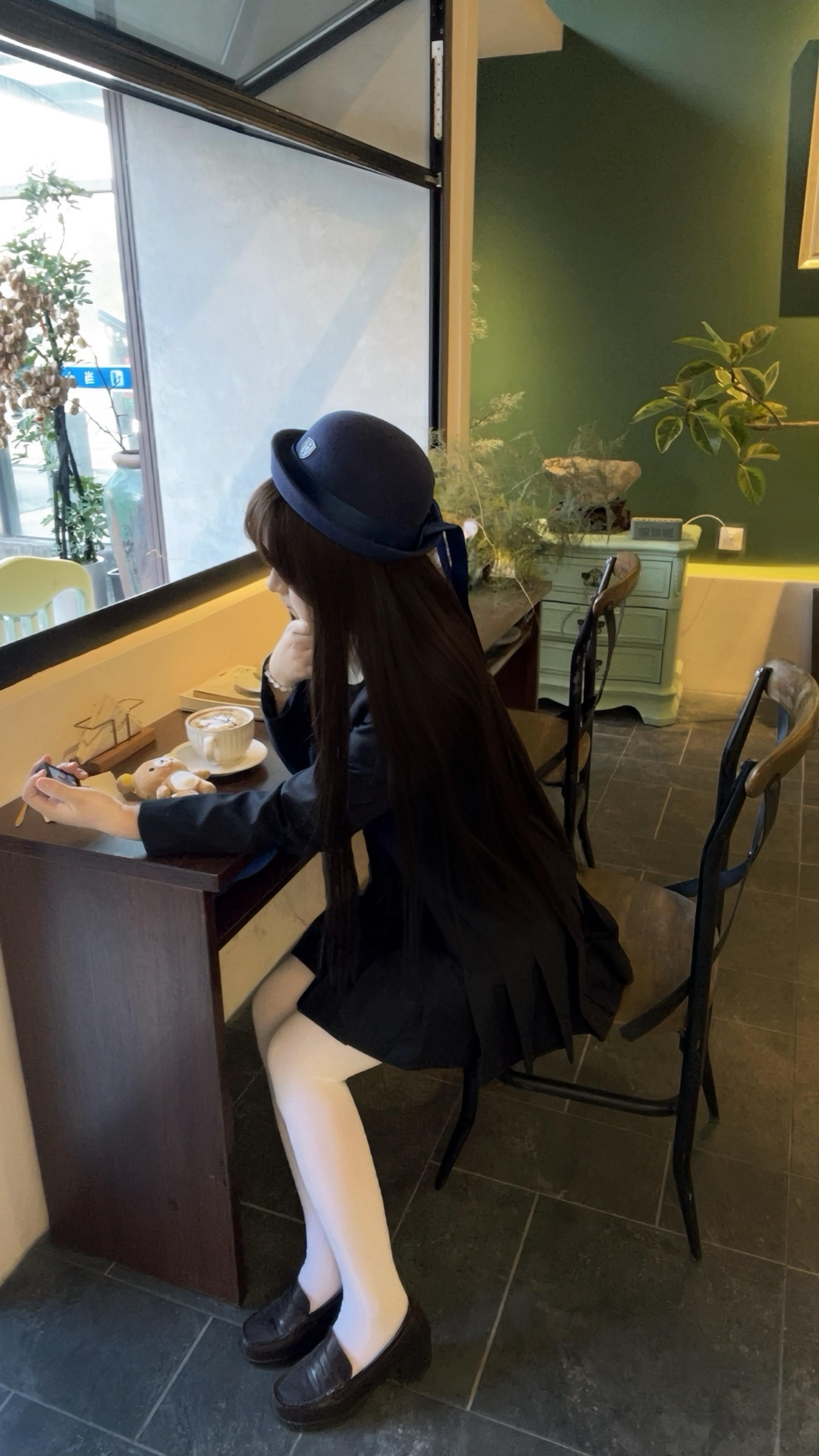 时常讨厌自己的圆圆的脸 直到你说我像个蛋 我真的破防了