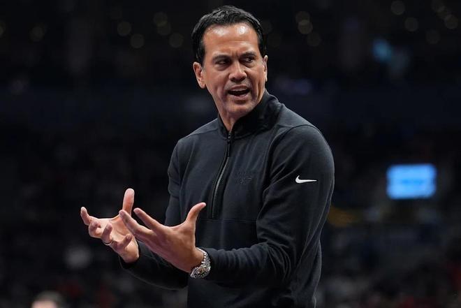 这球看的真是绝了！就是一直喊：“嚯嚯嚯….沃沃沃……！”最后啊，还是那句话，三球