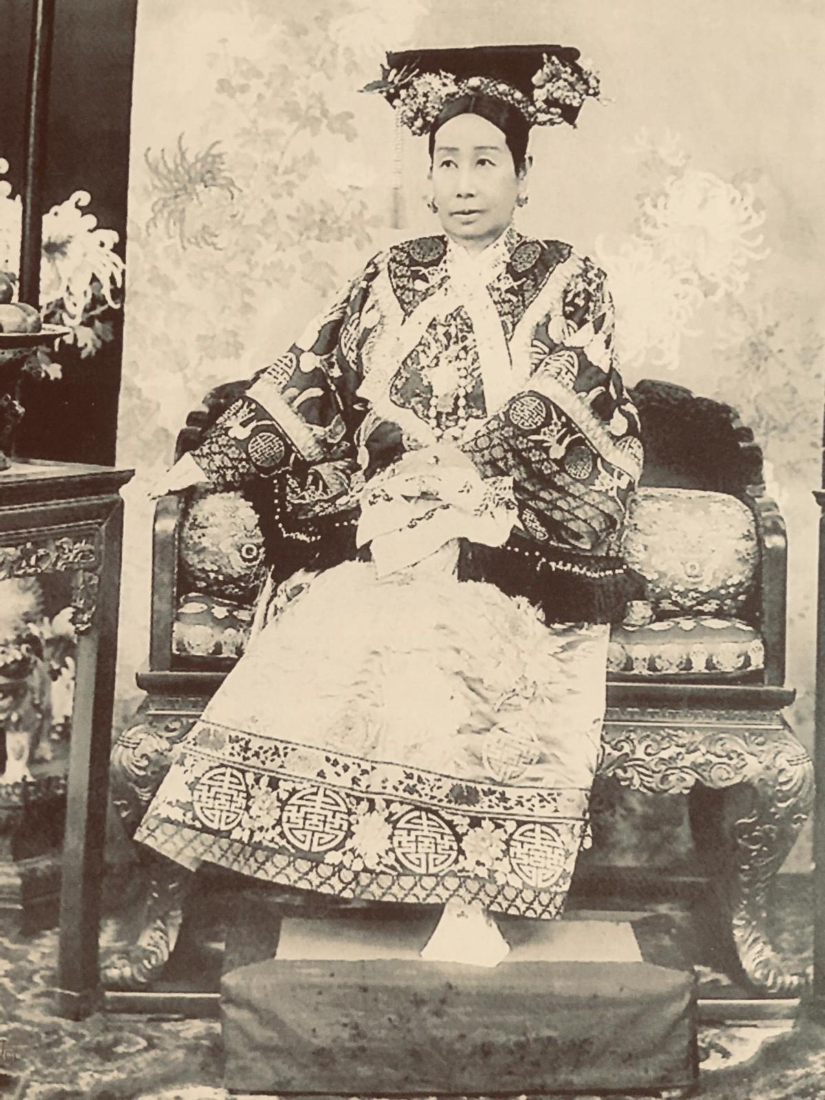 慈禧太后临死前，干了一件极其歹毒事，直到2008年才被公开。2008年，一份全新