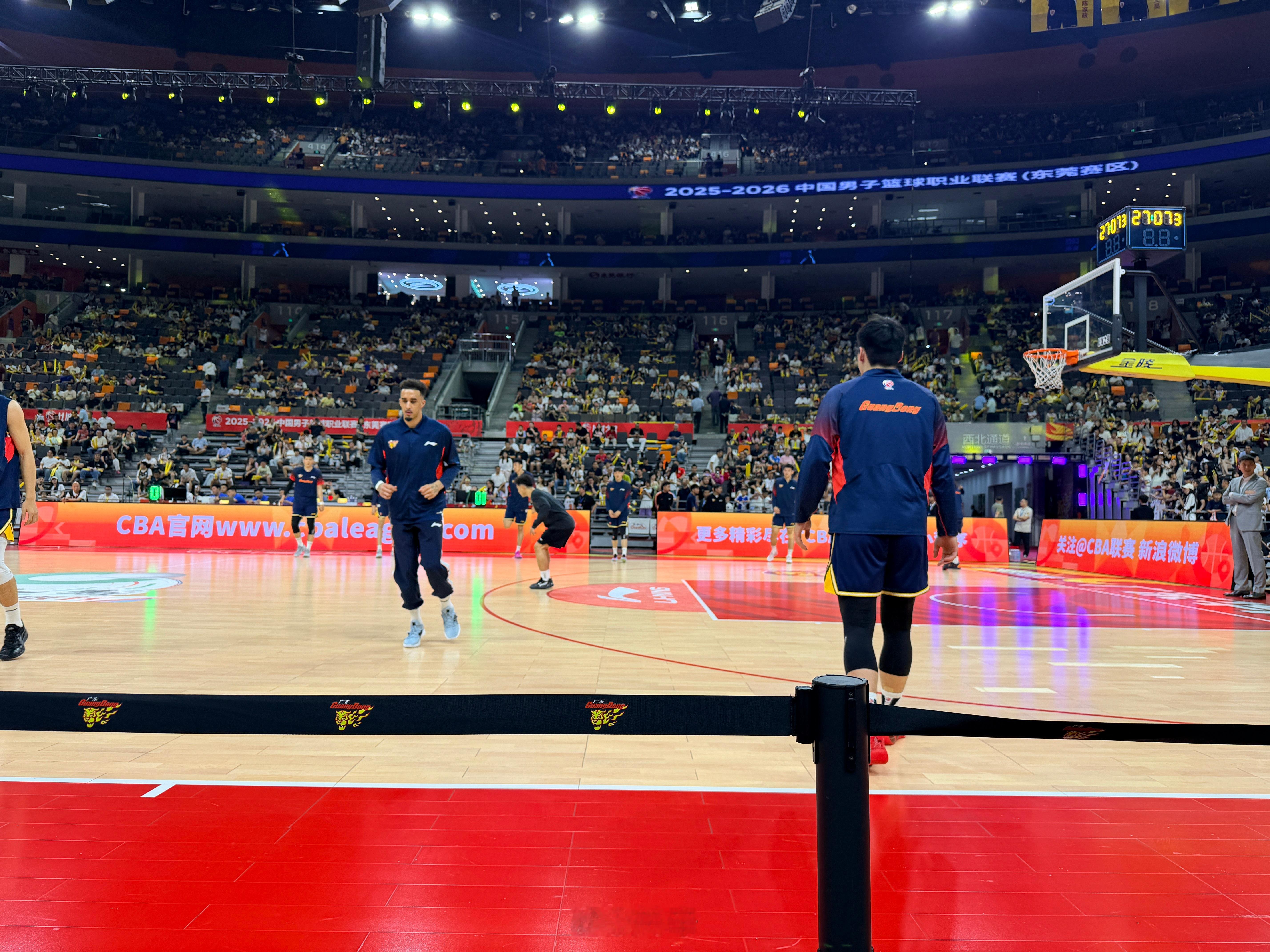 这个视角果然很👍 东莞·东莞银行篮球中心