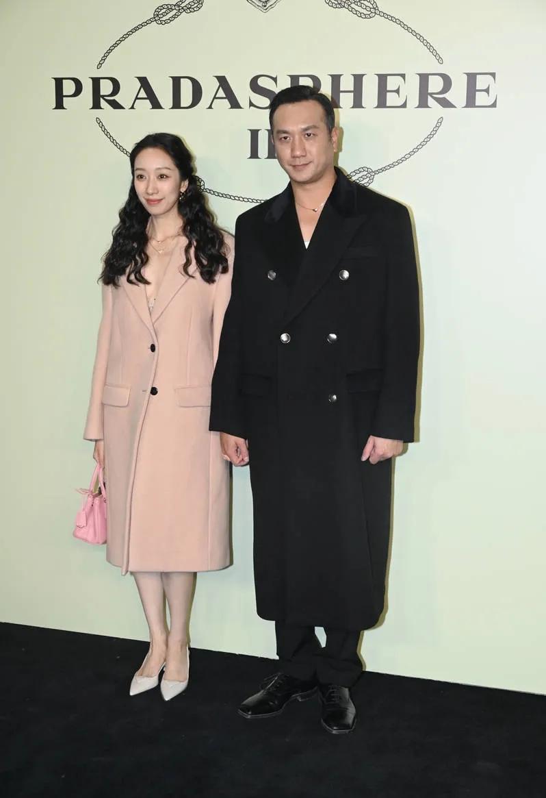 当年，黄觉和徐静蕾分手后，爱上了麦子，他说:“我是不婚主义者，只恋爱不结婚。”麦