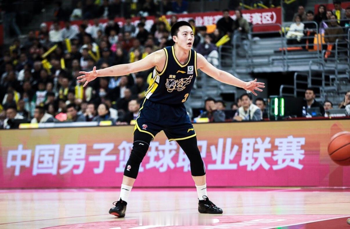 胡明轩广东男篮vs深圳男篮 🏀CBA联赛25-26赛季常规赛第12轮⛹️   