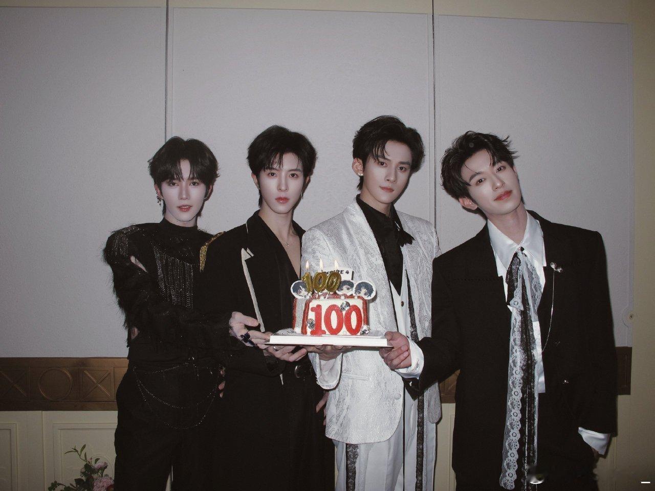 成团刚一百天就有演唱会了，哎呀呀 谁家男团能有这待遇，这速度也太快了吧！Desi