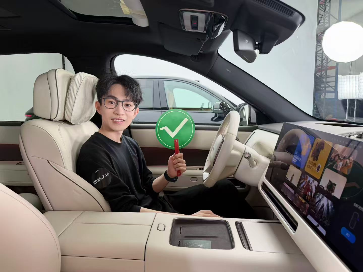 老乡牛逼何同学的理想是L6咱也凑合，咱也上电视了24.98起，兄弟们觉得价格如何