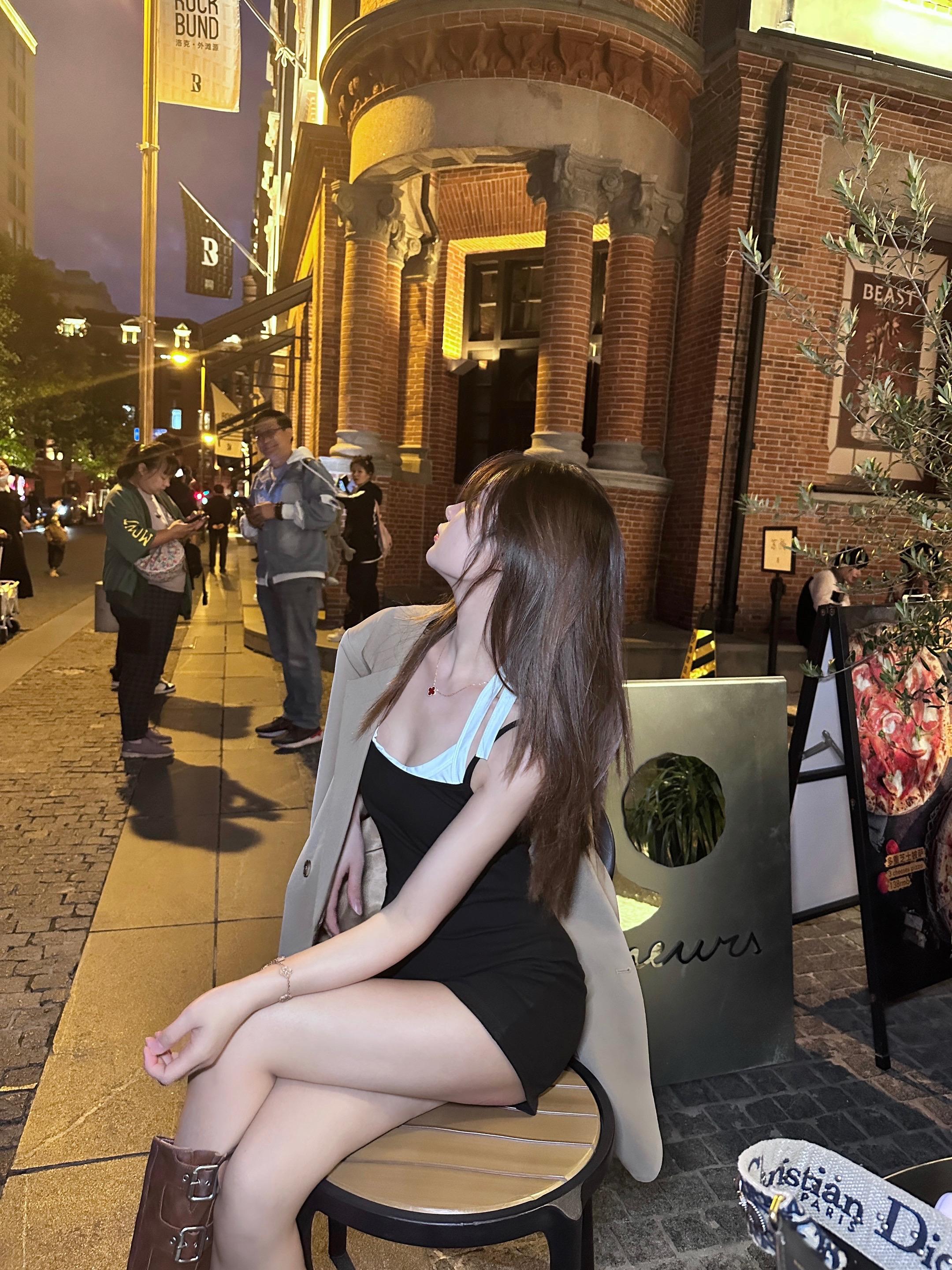 为什么要选择 甜妹御姐同时拥有不行吗？