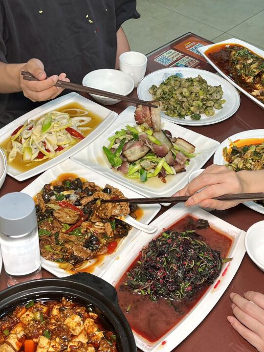 青城山这家宝藏饭店，避雷景区贵价菜！❌