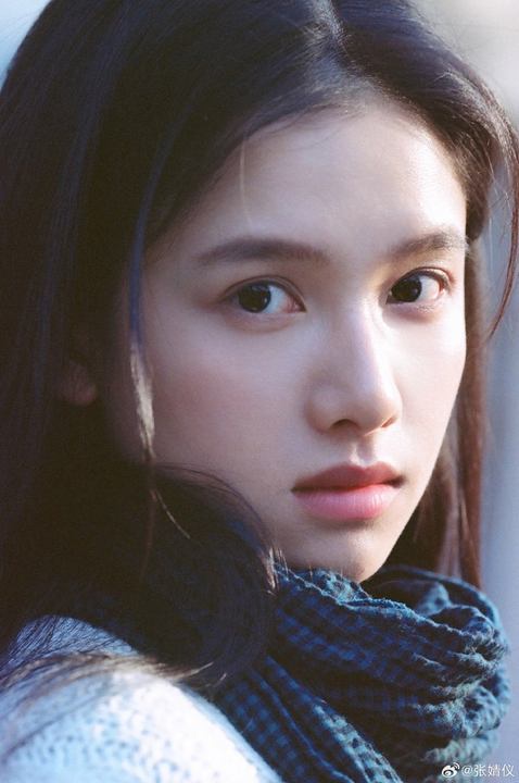 张婧仪乔青羽大胆的往前走吧张婧仪说乔青羽大胆的往前走吧好漂亮的乔青羽啊，大胆往前