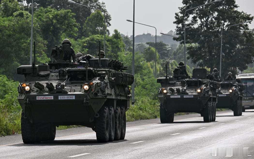 泰国国防部发言人孔西里少将在今天下午的发布会表示，七个边境省份仍在持续冲突，柬埔