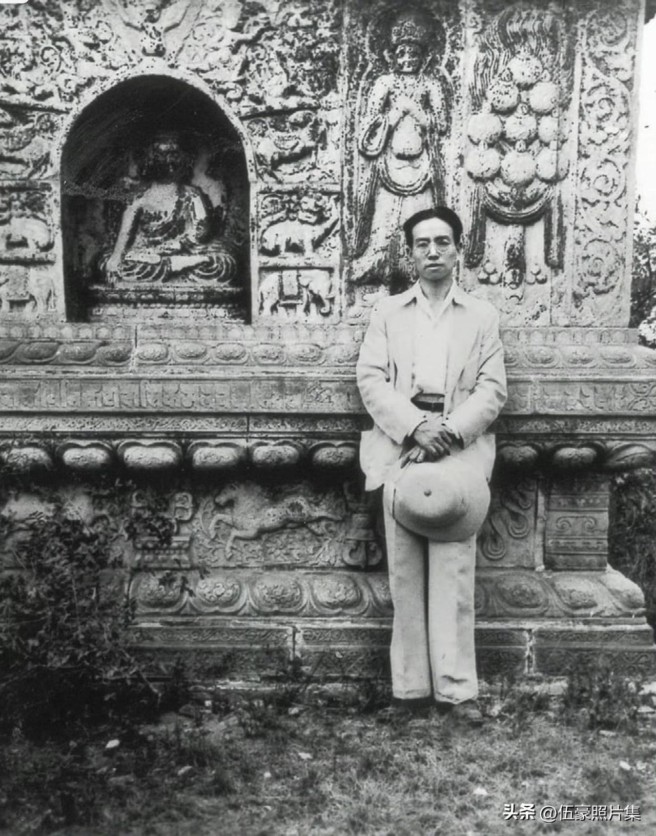 1935年，北平五塔寺，梁思成考察时的照片。五塔寺（敕建金刚宝座塔）建于明成化九