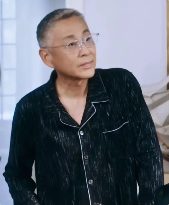 陈道明说过一段很现实的话：“没有亲人，你能活；没有朋友，你能活；就算一个人，你也