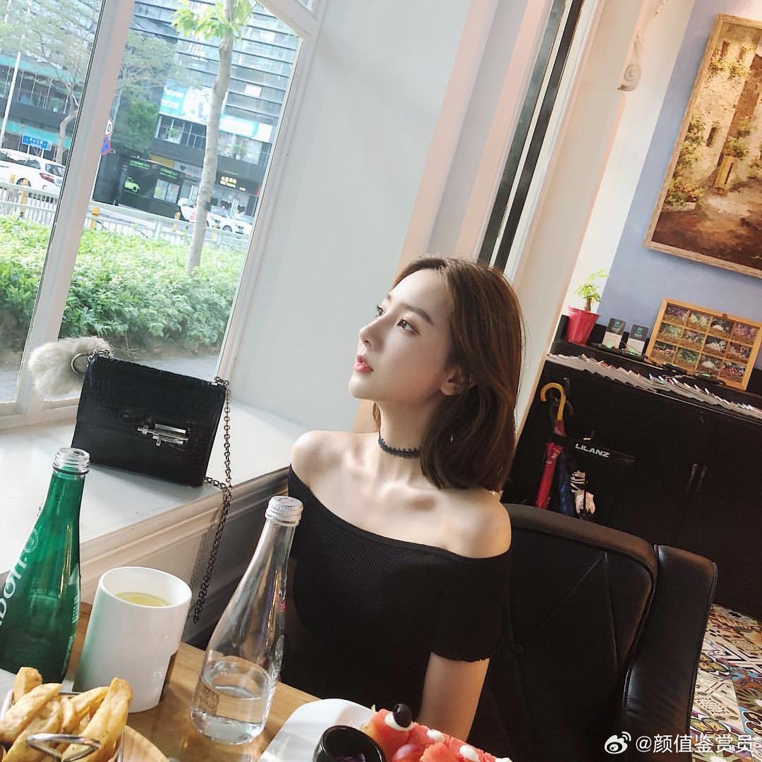 阳光明媚 