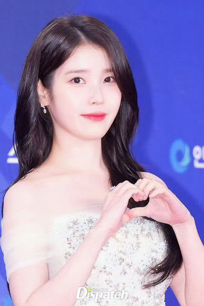 IU、李惠利、林允儿，青龙电视剧大赏红毯新闻图 ​​​