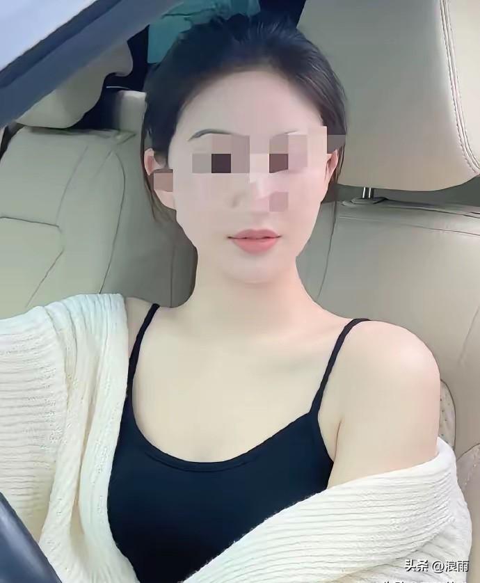 “得不偿失”。绞尽脑汁也想不明白，湖南祁东的这名中专老师会自甘堕落。
1998年